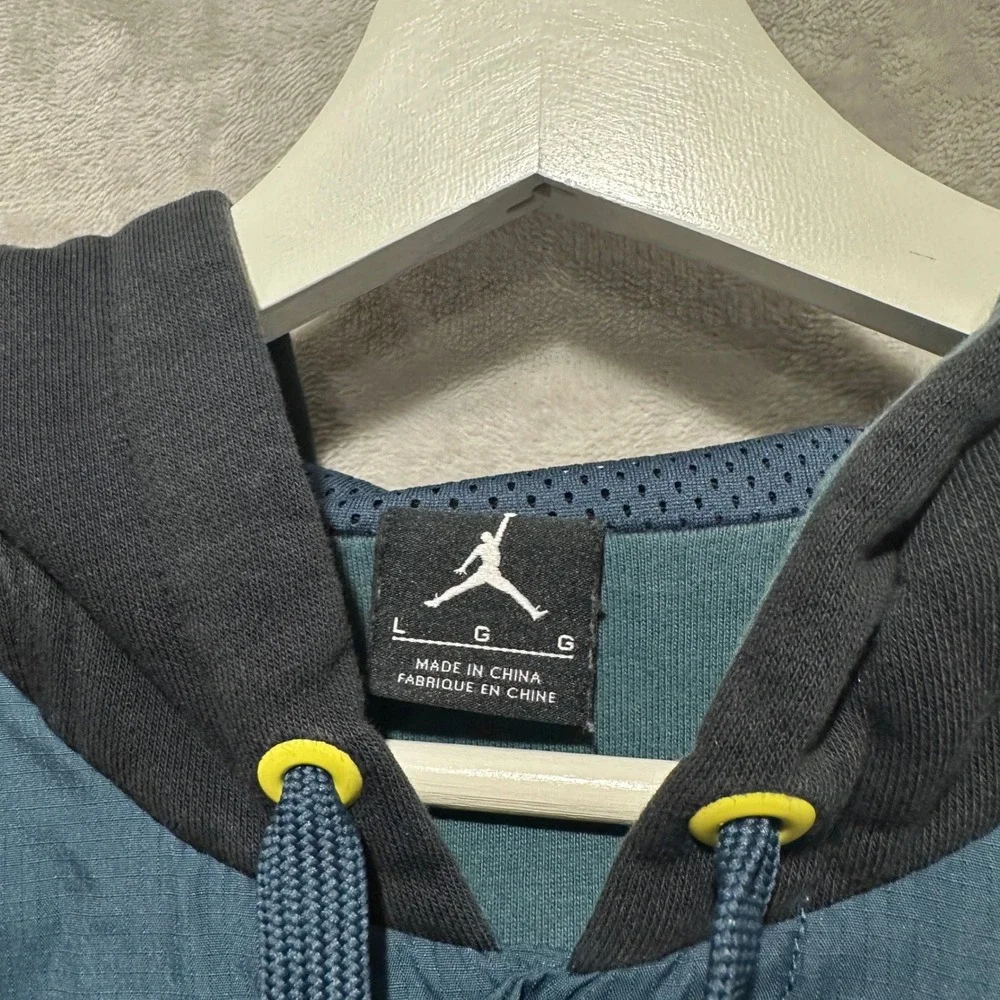 Jordan Mens Large Hooded Varsity Jacket Blue Black Snap Front Jumpman Logo